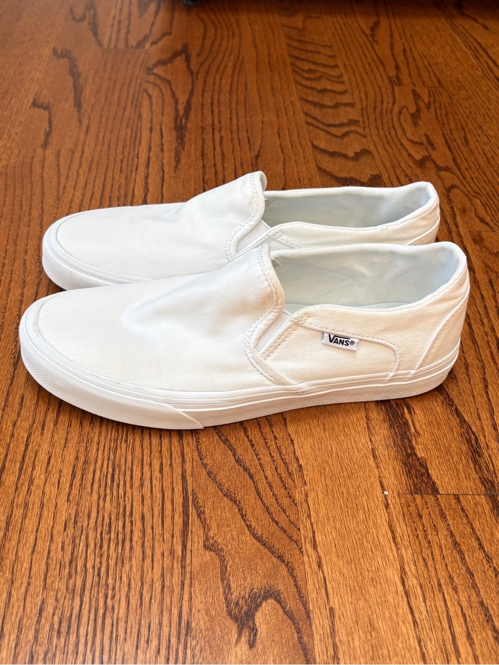 Vans Crisp White Classic Unisex Slip-On Canvas Shoes